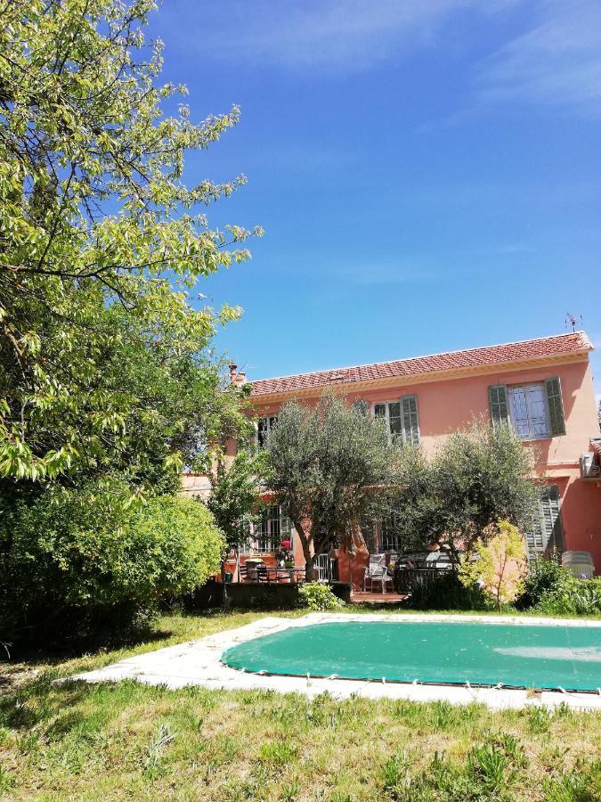 Lolifan En Provence Acomodação com café da manhã Brignoles Exterior foto